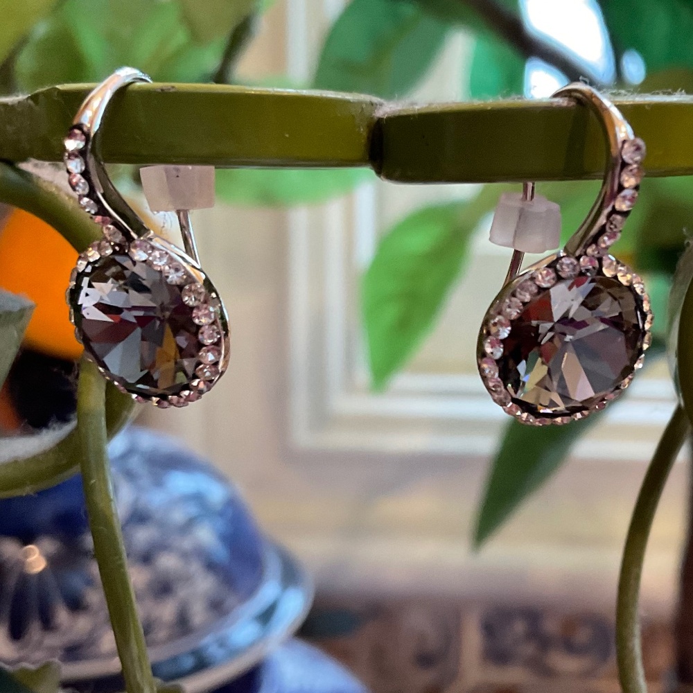 Ann Taylor Loft costume pierced earrings